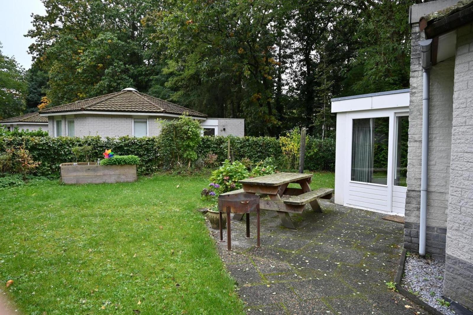 Bungalowpark Het Verscholen Dorp Harderwijk Exteriör bild