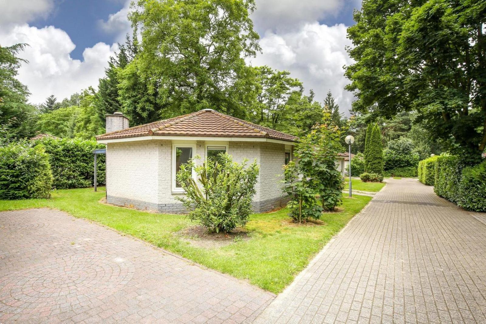 Bungalowpark Het Verscholen Dorp Harderwijk Exteriör bild